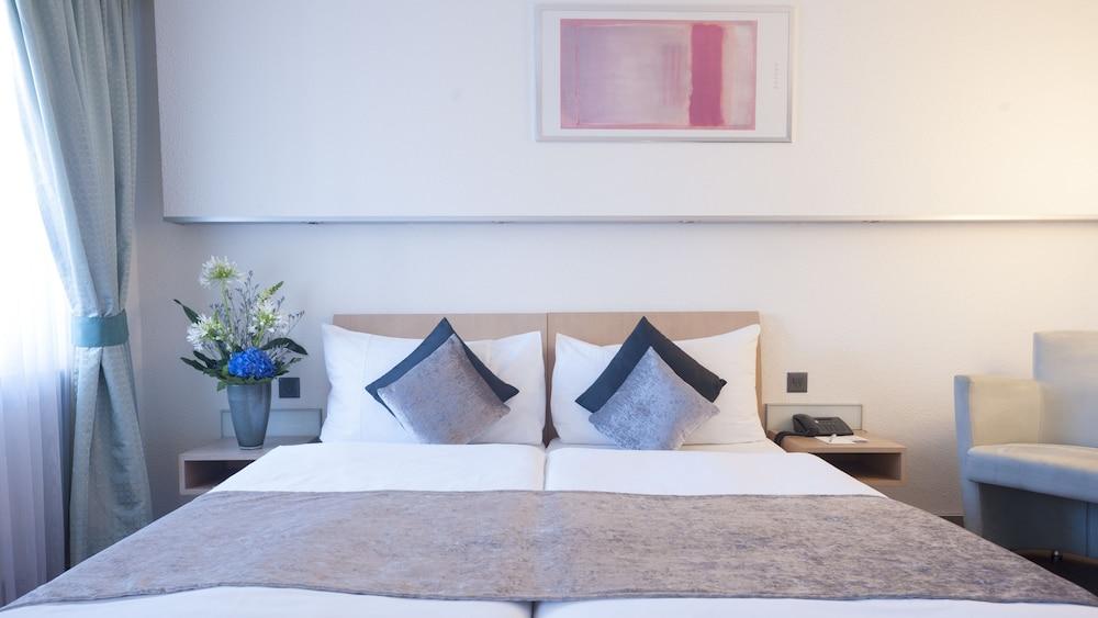 Krone Unterstrass Otel