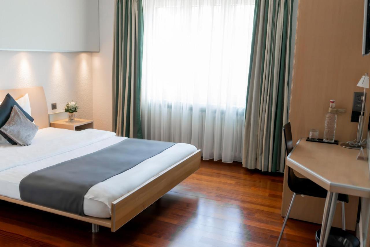 Krone Unterstrass Otel 4*