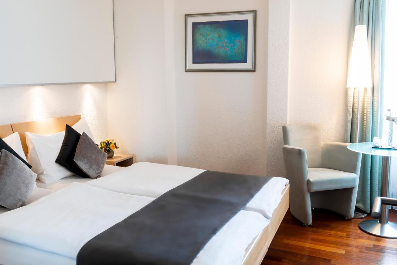 Otel Krone Unterstrass 4*