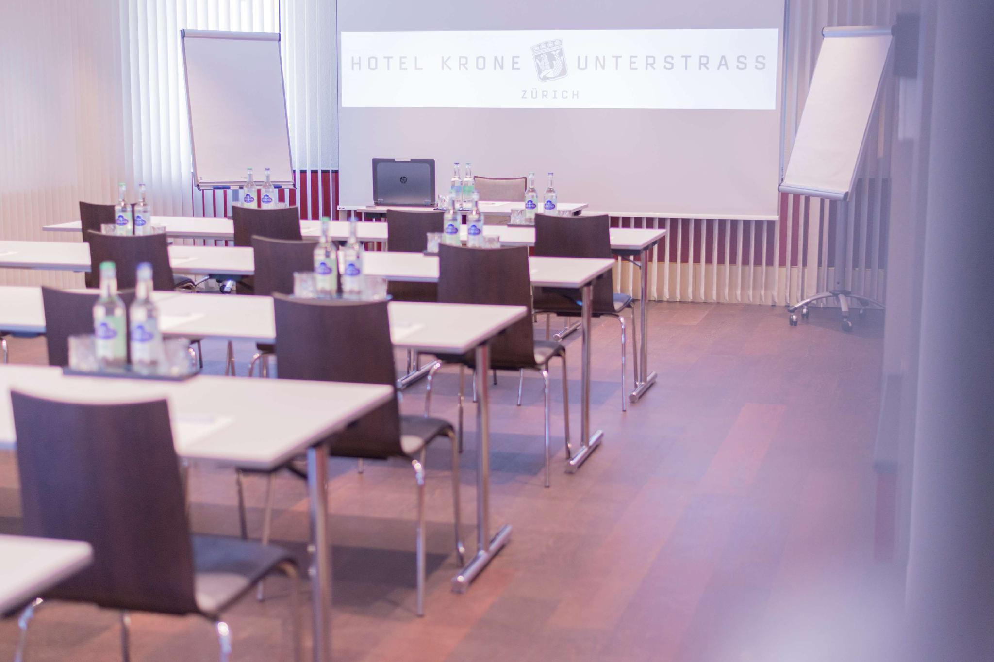 Otel Krone Unterstrass 4*